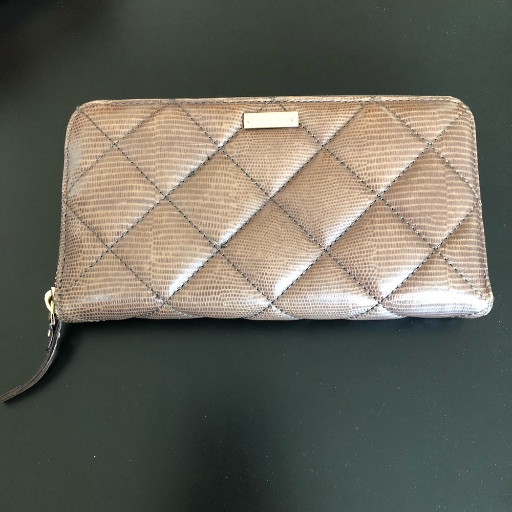 Continental wallet